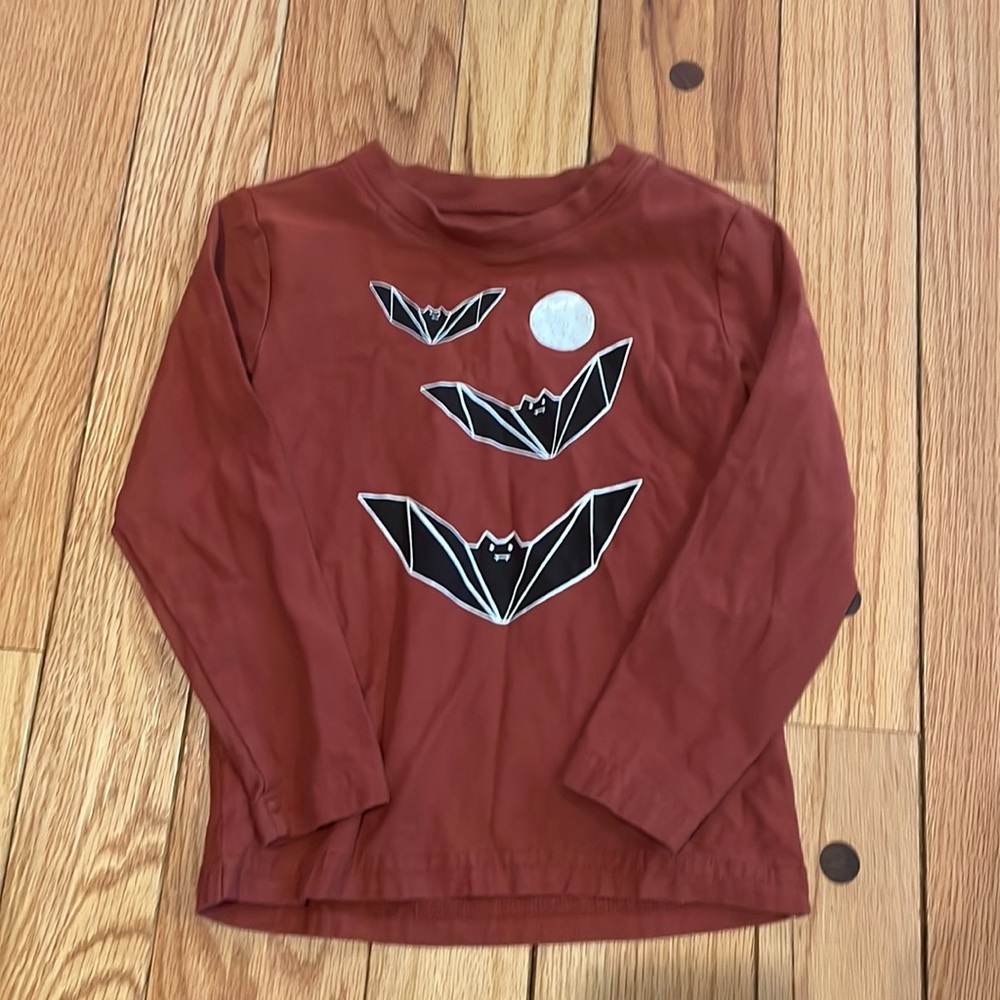 Like new Halloween top